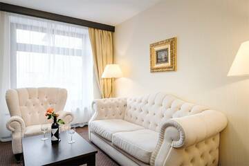 Полулюкс / Джуниор сюит в Гостинице Смольнинская